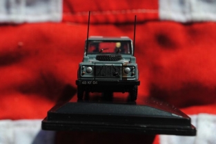 76DEF012 Land Rover Defender 